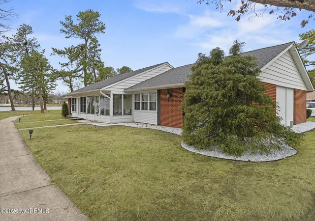 Photo 3 of Single family home for sale at 646 B Plymouth Dr, Lakewood, NJ 08701 | MLS# 22628618 | Listing updated on 2026-09-23