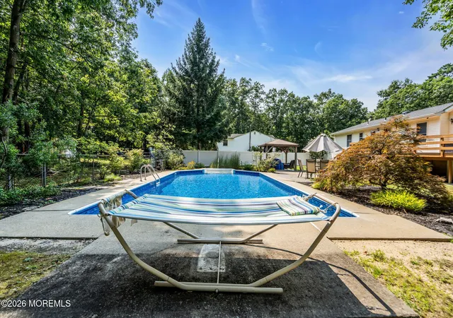 Photo 4 of Sale Pending at 203 Freehold Rd, Jackson, NJ 08527 | MLS# 22611489 | Listing updated on 2026-10-01