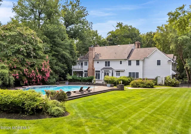 Photo 3 of Sale Pending at 423 Navesink River Rd, Red Bank, NJ 07701 | MLS# 22611520 | Listing updated on 2026-09-30