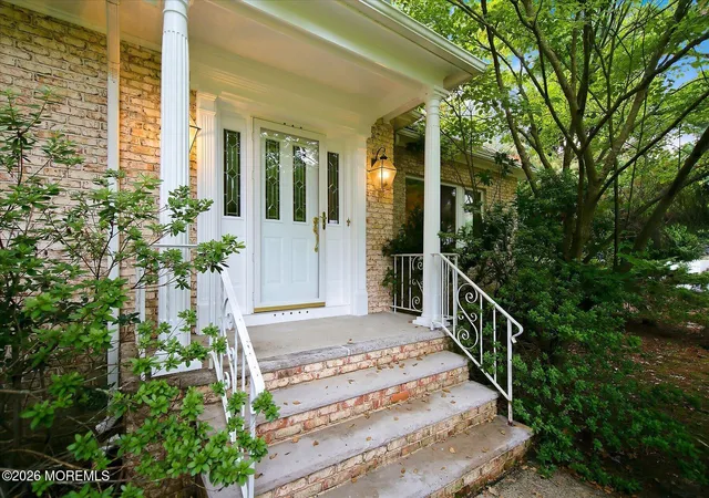Photo 2 of Sale Pending at 11 Castle Dr, Middletown, NJ 07748 | MLS# 22627859 | Listing updated on 2026-09-13