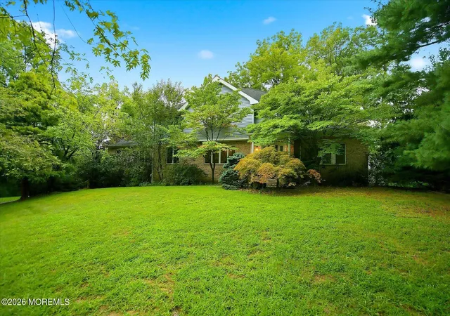 Photo 4 of Sale Pending at 11 Castle Dr, Middletown, NJ 07748 | MLS# 22627859 | Listing updated on 2026-09-13
