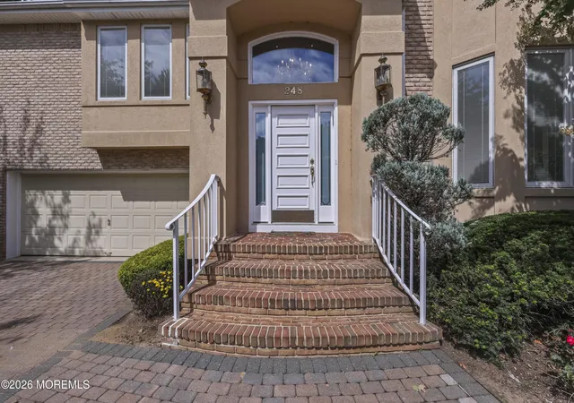 Photo 4 of Single family home for sale at 248 Navesink Ct, Holmdel, NJ 07733 | MLS# 22618917 | Listing updated on 2026-10-07