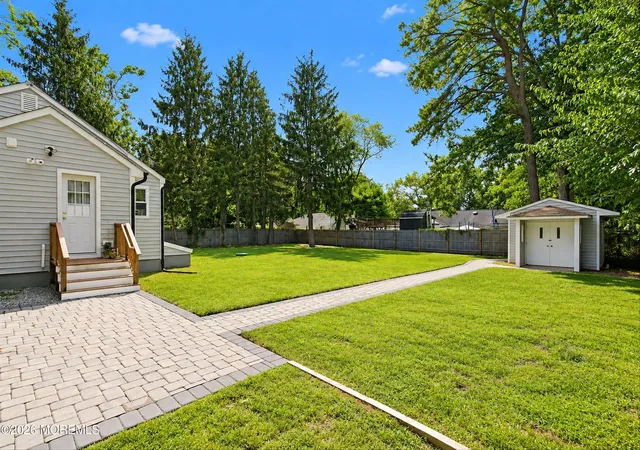 Photo 4 of Single family home for sale at 60 Crest Dr, Howell, NJ 07731 | MLS# 22630235 | Listing updated on 2026-10-06
