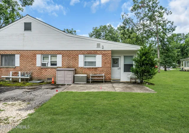 Photo 4 of Single family home for sale at 9 Willow St #D, Toms River, NJ 08757 | MLS# 22619970 | Listing updated on 2026-09-08
