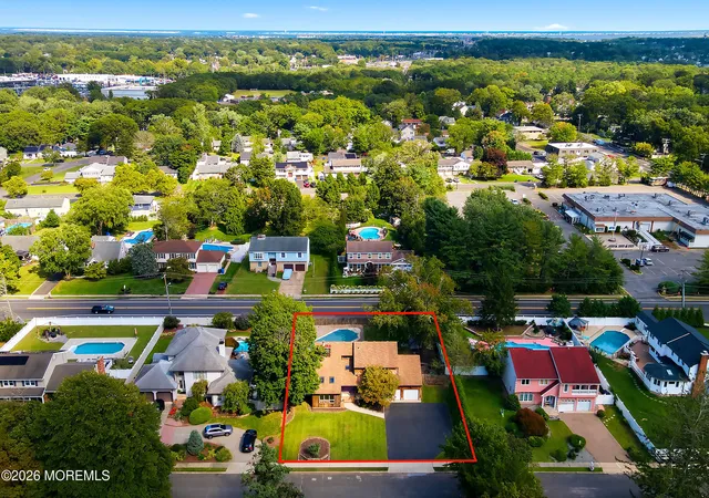 Photo 3 of Single family home for sale at 519 Ilexberry Ln, Toms River, NJ 08753 | MLS# 22621154 | Listing updated on 2026-09-30