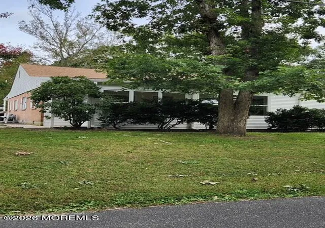 Photo 2 of Single family home for sale at 14 Willow St #B, Toms River, NJ 08757 | MLS# 22622271 | Listing updated on 2026-09-25
