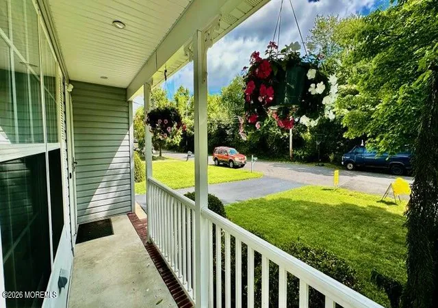 Photo 3 of Single family home for sale at 552 Bash Rd, Toms River, NJ 08753 | MLS# 22623275 | Listing updated on 2026-09-14