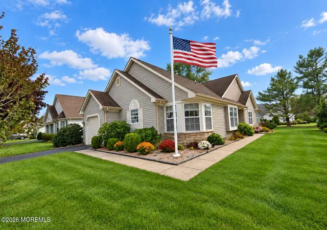 Photo 1 of Single family home for sale at 2748 Meadow Lake Dr, Toms River, NJ 08755 | MLS# 22622981 | Listing updated on 2026-10-07