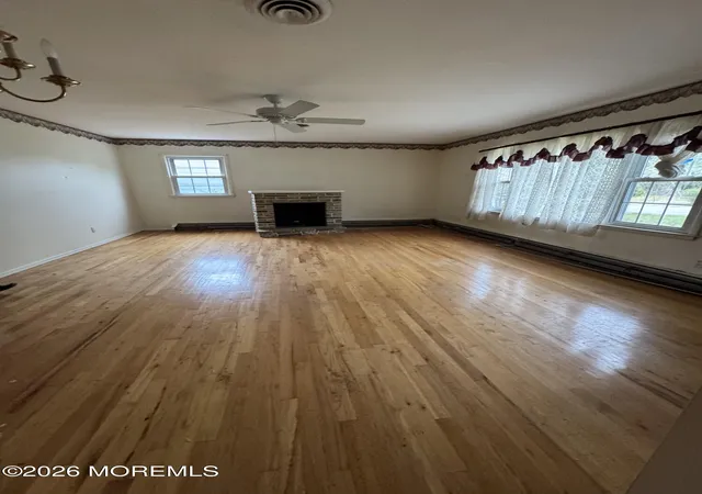 Photo 4 of Single family home for sale at 16 Edinburgh Dr, Toms River, NJ 08757 | MLS# 22623288 | Listing updated on 2026-09-11