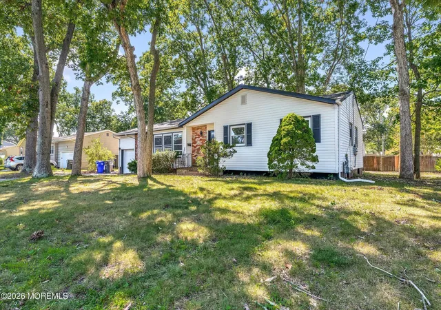 Photo 3 of Single family home for sale at 45 River Park Dr, Brick, NJ 08724 | MLS# 22624202 | Listing updated on 2026-09-19