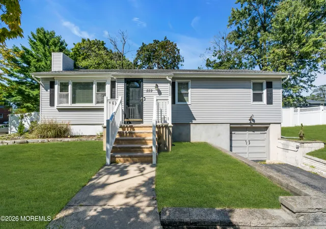 Photo 3 of Single family home for sale at 559 Dow Ave, Oakhurst, NJ 07755 | MLS# 22624149 | Listing updated on 2026-09-16