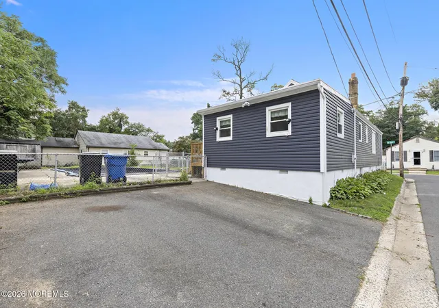 Photo 17 of Single family home for sale at 18 Van Brunt Pl, North Middletown, NJ 07748 | MLS# 22627506 | Listing updated on 2026-09-10