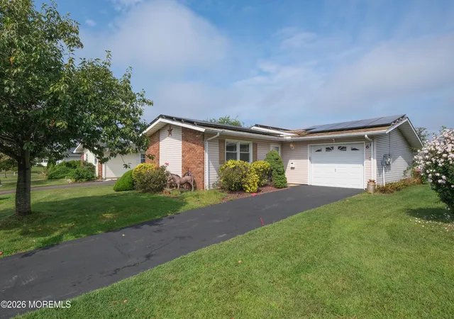 Photo 1 of Single family home for sale at 6 Phillips Rd, Brick, NJ 08724 | MLS# 22627010 | Listing updated on 2026-09-13