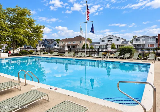 Listing Photo 5 - Condo for sale in building located at 36 Hidden Harbor Dr, Point Pleasant, NJ 08742 - Unit #36