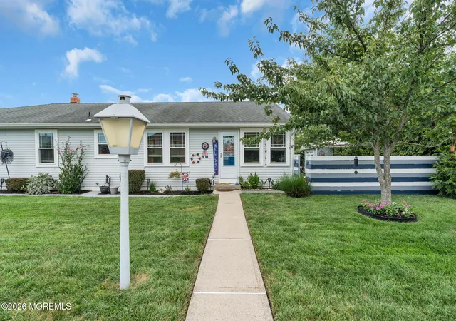 Photo 3 of Single family home for sale at 671 Jamaica Blvd, Toms River, NJ 08757 | MLS# 22627522 | Listing updated on 2026-09-08