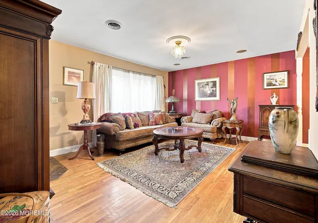 Photo 4 of Single family home for sale at 4 River Park Dr, Brick, NJ 08724 | MLS# 22628612 | Listing updated on 2026-09-13