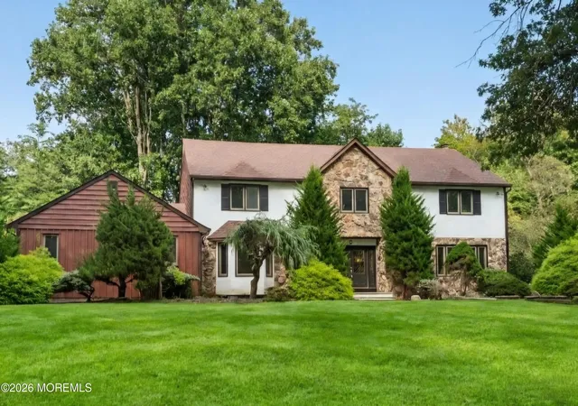 Photo 1 of Single family home for sale at 8 Delwood Dr, Holmdel, NJ 07733 | MLS# 22625729 | Listing updated on 2026-09-17