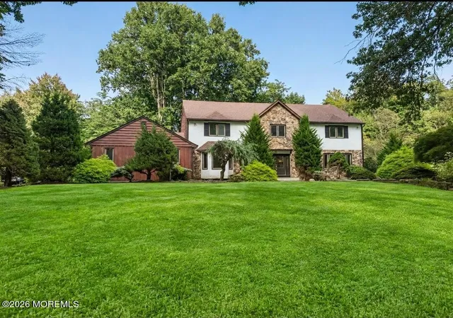 Photo 2 of Single family home for sale at 8 Delwood Dr, Holmdel, NJ 07733 | MLS# 22625729 | Listing updated on 2026-09-17