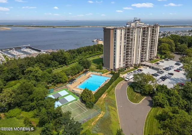 Listing Photo 2 - Condo for sale in building located at 1 Scenic Dr, Atlantic Highlands, NJ 07716 - Unit #907