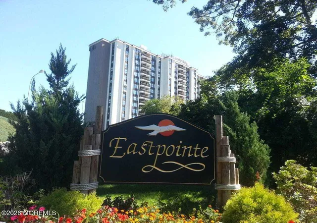 Listing Photo 3 - Condo for sale in building located at 1 Scenic Dr, Atlantic Highlands, NJ 07716 - Unit #907