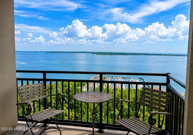 Listing Photo 4 - Condo for sale in building located at 1 Scenic Dr, Atlantic Highlands, NJ 07716 - Unit #907