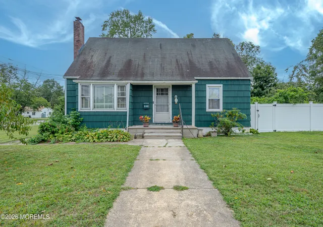 Photo 1 of Single family home for sale at 500 Pine St, Lakehurst, NJ 08733 | MLS# 22625906 | Listing updated on 2026-09-15