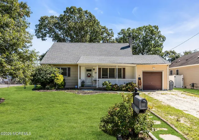 Photo 1 of Single family home for sale at 113 George Rd, Toms River, NJ 08753 | MLS# 22629552 | Listing updated on 2026-09-25