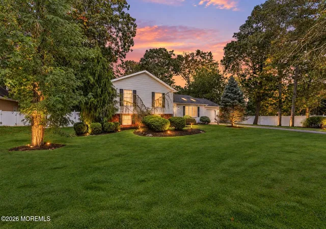Photo 3 of Single family home for sale at 1 Harvest Ct, Jackson, NJ 08527 | MLS# 22626098 | Listing updated on 2026-10-05