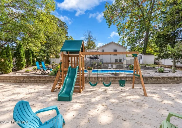 Photo 4 of Single family home for sale at 1 Harvest Ct, Jackson, NJ 08527 | MLS# 22626098 | Listing updated on 2026-10-05