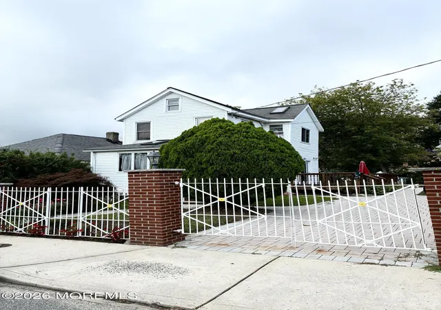 Photo 2 of Single family home for sale at 401 W Columbus Pl, Long Branch, NJ 07740 | MLS# 22628349 | Listing updated on 2026-09-15