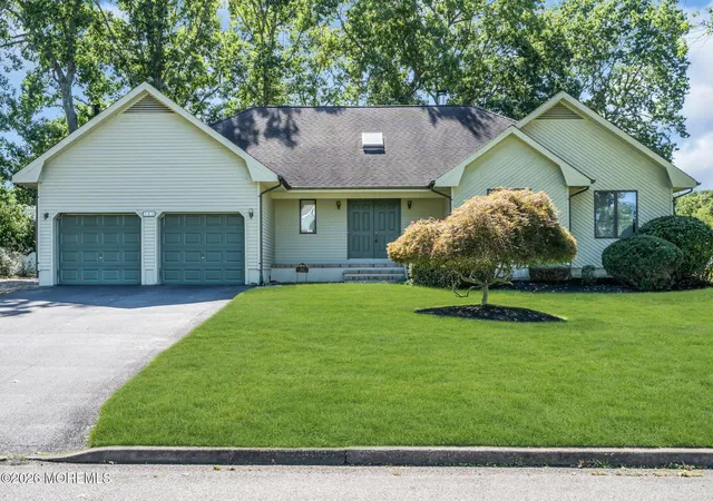 Photo 1 of Single family home for sale at 701 Tufts Ct, Lanoka Harbor, NJ 08734 | MLS# 22629377 | Listing updated on 2026-09-17