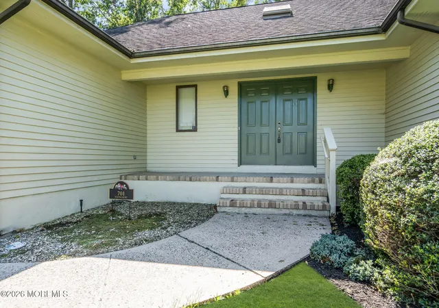 Photo 2 of Single family home for sale at 701 Tufts Ct, Lanoka Harbor, NJ 08734 | MLS# 22629377 | Listing updated on 2026-09-17