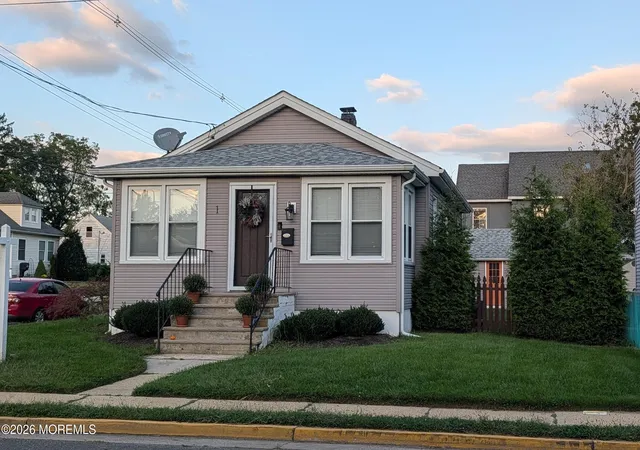 Photo 1 of Single family home for sale at 1 Carmen Pl, Red Bank, NJ 07701 | MLS# 22626392 | Listing updated on 2026-10-04