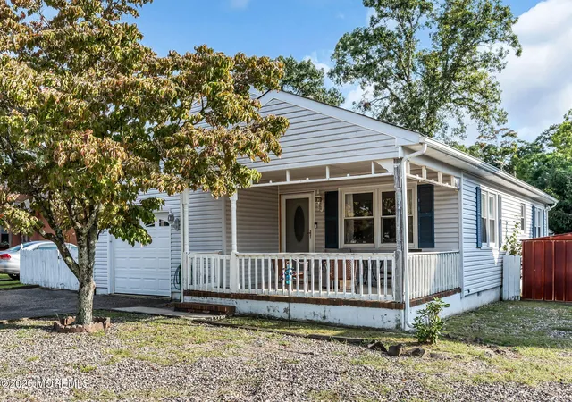 Photo 1 of Sale Pending at 1905 Teakwood Rd, Toms River, NJ 08753 | MLS# 22629811 | Listing updated on 2026-09-28