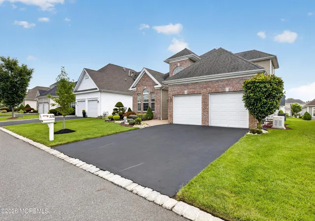 Photo 4 of Sale Pending at 228 Diamond Spring Dr, Monroe Township, NJ 08831 | MLS# 22627191 | Listing updated on 2026-09-19
