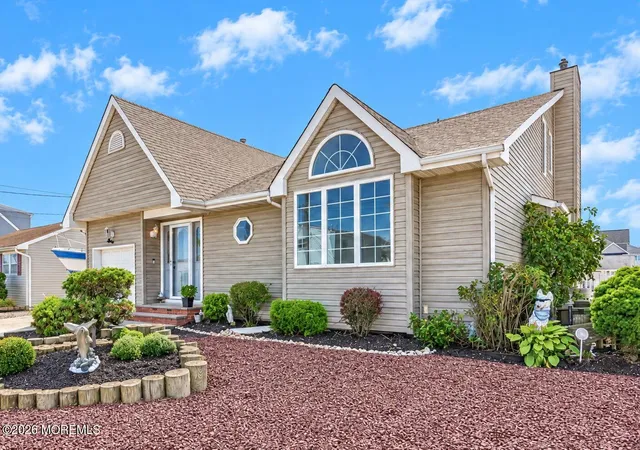 Photo 2 of Sale Pending at 3407 Thistle Ave, Toms River, NJ 08753 | MLS# 22629745 | Listing updated on 2026-09-24