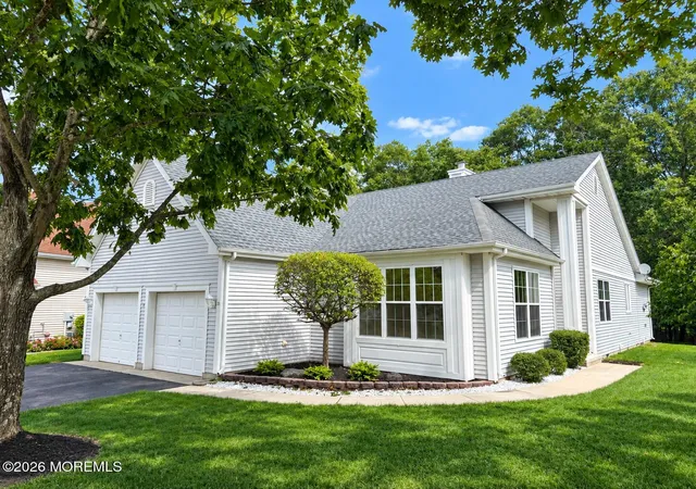 Photo 1 of Single family home for sale at 33 Valley Strm Pl, Barnegat, NJ 08005 | MLS# 22630690 | Listing updated on 2026-10-29