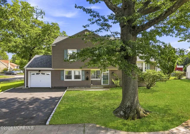Photo 3 of Single family home for sale at 9 Meyer Rd, Edison, NJ 08817 | MLS# 22628085 | Listing updated on 2026-09-18