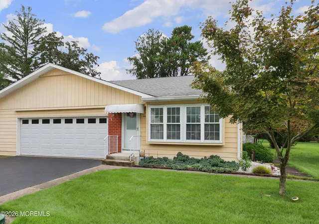 Photo 3 of Sale Pending at 11 Lenape Trl, Whiting, NJ 08759 | MLS# 22628571 | Listing updated on 2026-09-17