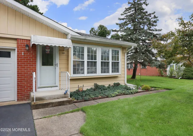 Photo 3 of Sale Pending at 11 Lenape Trl, Whiting, NJ 08759 | MLS# 22628571 | Listing updated on 2026-09-17