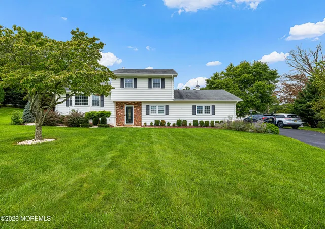 Photo 2 of Single family home for sale at 5 Travis Ct, Monroe Township, NJ 08831 | MLS# 22627719 | Listing updated on 2026-09-21