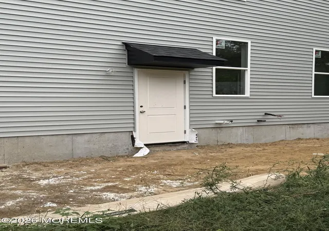 Photo 3 of Single family home for sale at 1301 Beechmount St Ave, Toms River, NJ 08757 | MLS# 22626889 | Listing updated on 2026-09-30
