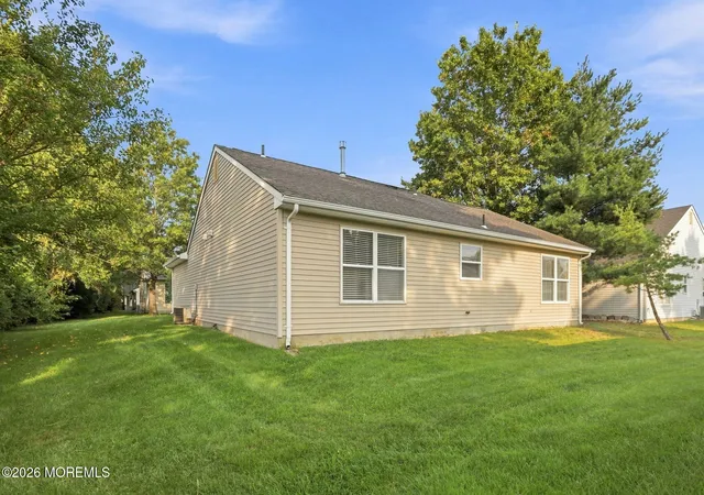 Photo 3 of Sale Pending at 51 Farnworth Close, Freehold, NJ 07728 | MLS# 22626931 | Listing updated on 2026-09-16