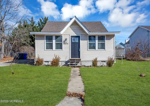 Photo 3 of Single family home for sale at 2595 Hooper Ave, Brick, NJ 08723 | MLS# 22627897 | Listing updated on 2026-09-15