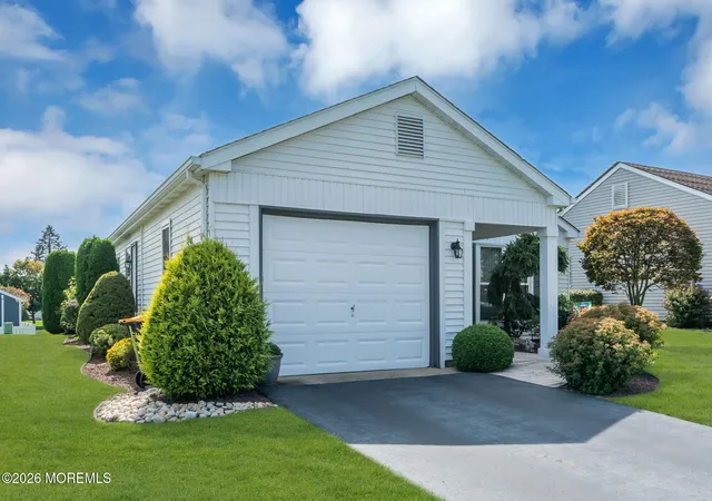 Photo 3 of Single family home for sale at 83 Red Hl Rd, Manchester, NJ 08759 | MLS# 22627997 | Listing updated on 2026-09-17