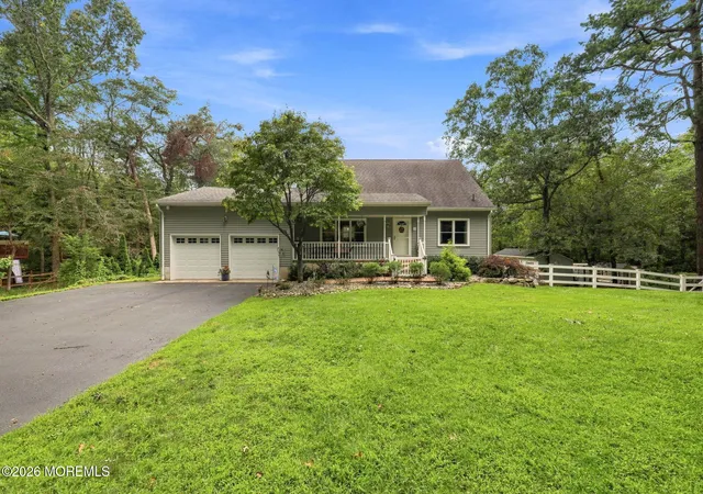 Photo 1 of Single family home for sale at 194 Ross Ln, Jackson, NJ 08527 | MLS# 22627207 | Listing updated on 2026-09-15