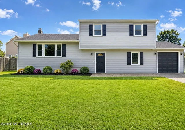 Photo 2 of Single family home for sale at 1532 8th Avenue, Toms River, NJ 08757 | MLS# 22627700 | Listing updated on 2026-09-08