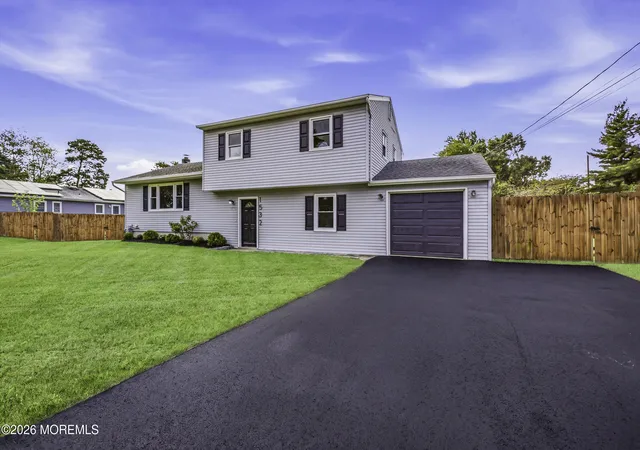 Photo 4 of Single family home for sale at 1532 8th Avenue, Toms River, NJ 08757 | MLS# 22627700 | Listing updated on 2026-09-08