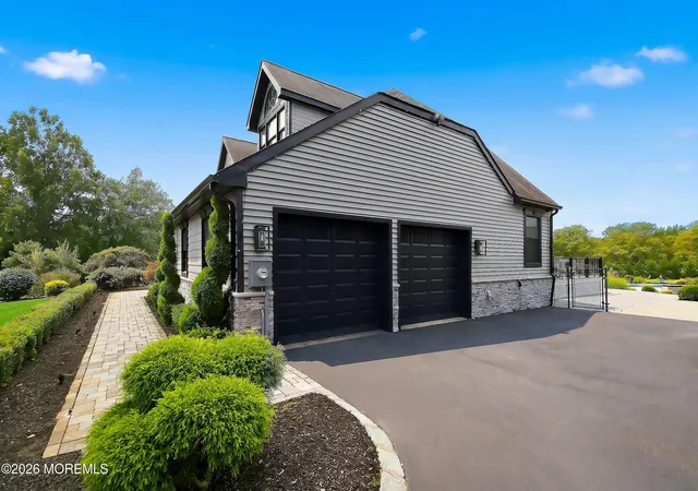 Photo 3 of Single family home for sale at 27 Steeple Chase Rd, Millstone Township, NJ 08535 | MLS# 22627843 | Listing updated on 2026-09-13