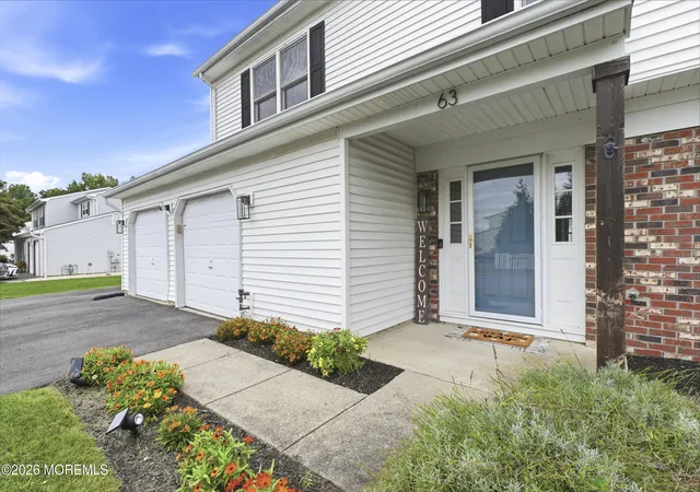 Photo 4 of Single family home for sale at 63 Hedgewood Rd, Howell, NJ 07731 | MLS# 22627641 | Listing updated on 2026-09-02